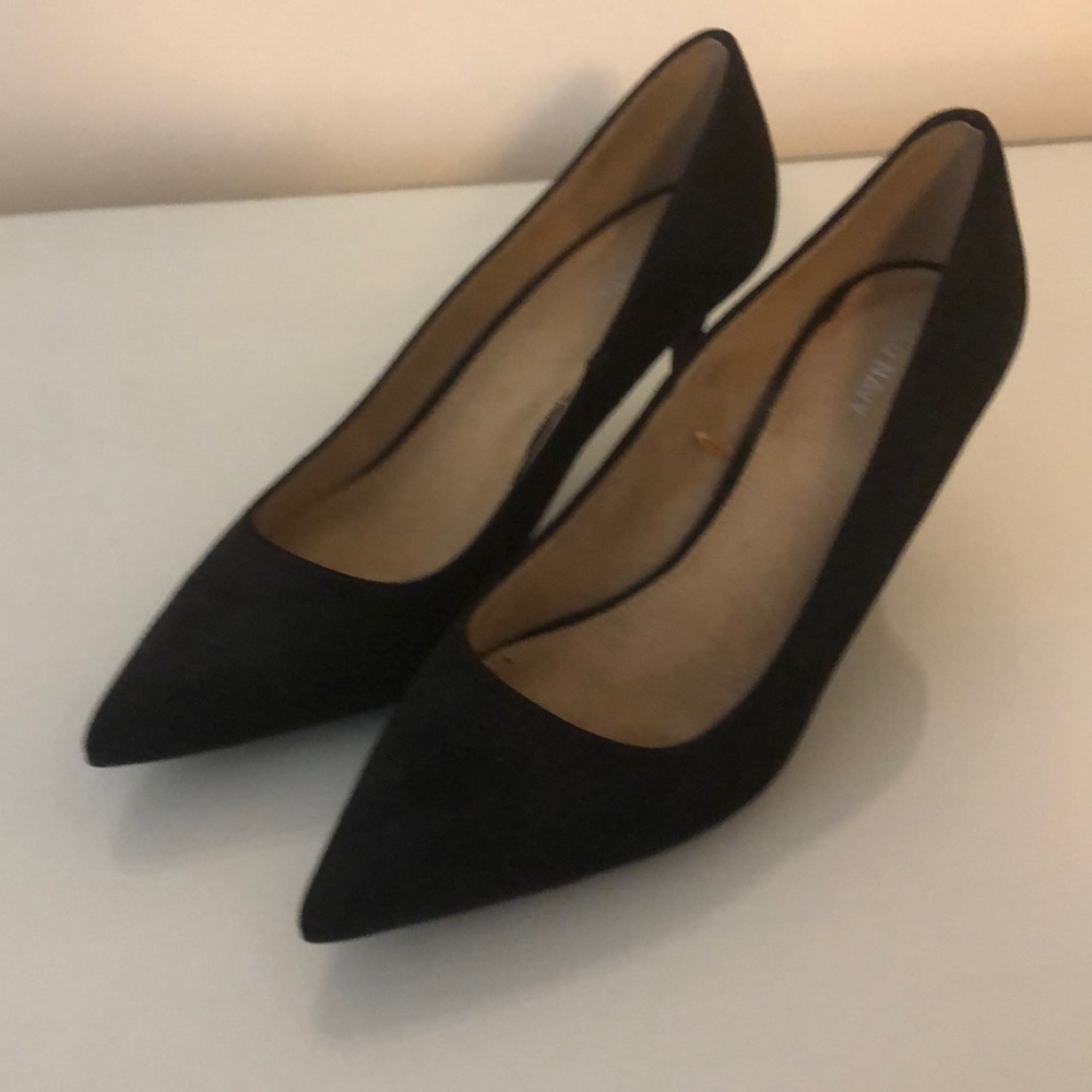 Old Navy Faux Suede Pumps